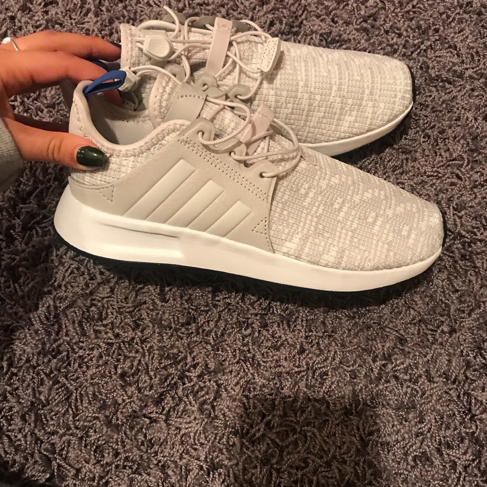 Adidas tennis shoes